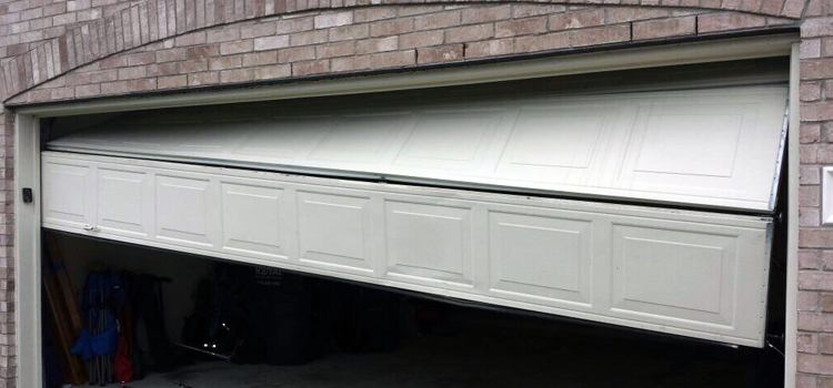 emergency door replacement Willowbrook
